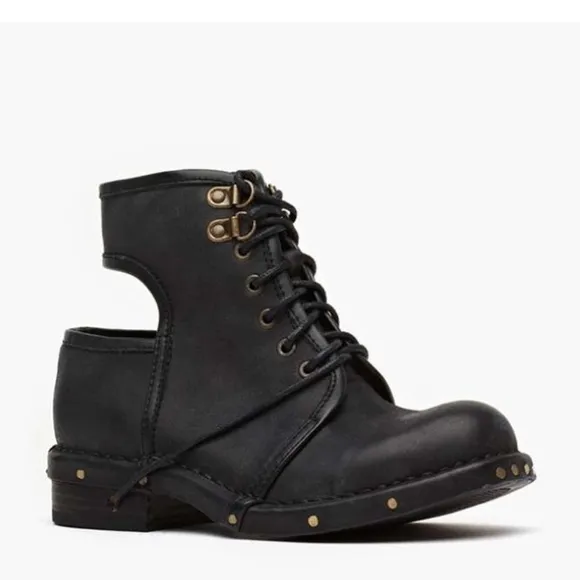 Jeffrey Campbell Rosie Cutout Combat Boots Black Leather Copper Rivets Size 6