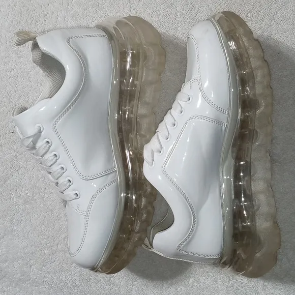 JEFFREY CAMPBELL SPAWN WHITE PATENT LEATHER SNEAKERS SIZE 9.5