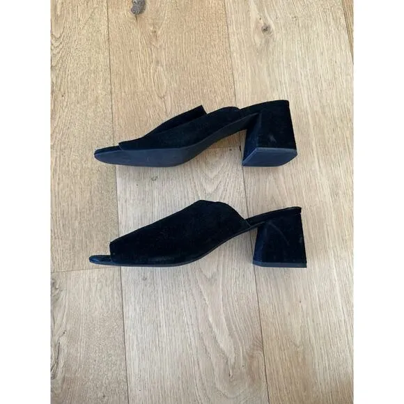 Jeffrey Campbell - Velvet Slip On Slide Sandals in Black