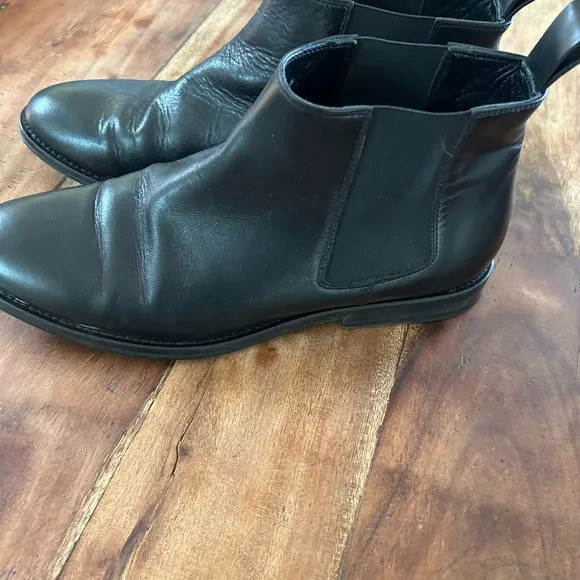 Jenni Kayne Black Chelsea ankle Boots 38/8 US