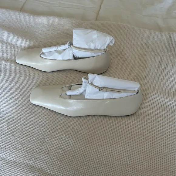 Jil Sander Ballerina Tripon Chalk Flats, Size EU37/US7, NWT