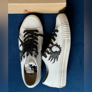 John Varvatos Smushing Skull Low Top sneakers, 9,5 men’s. Brand New.