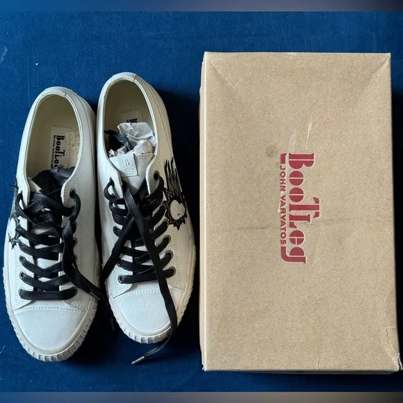 John Varvatos Smushing Skull Low Top sneakers, 9,5 men’s. Brand New.