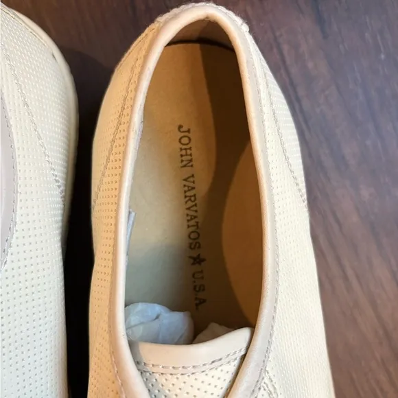 JOHN VARVATOS | Star USA Cream ‘Hattan Low-Top’ Leather Sneakers |