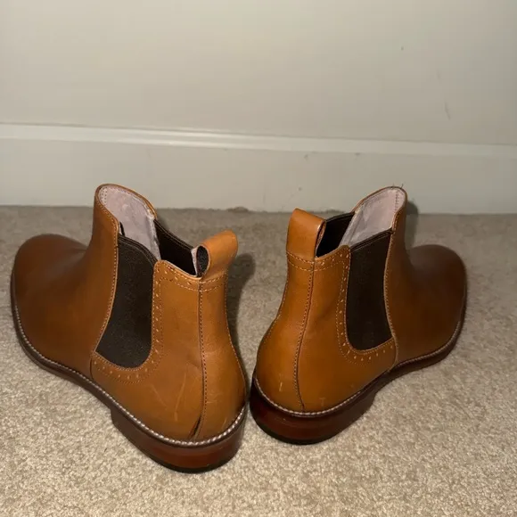 Johnston &amp; Murphy Carriker Chelsea Boots 9.5