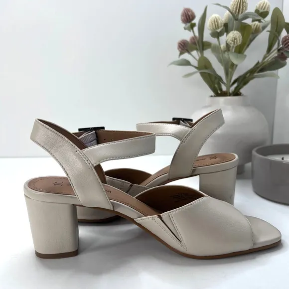 Johnston &amp; Murphy Evelyn Leather Ankle Strap Sandals Bone 78-31638 Women's 7M