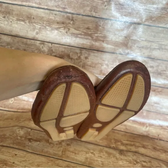 JOHNSTON AND MURPHY Brown Leather Maggie Bit Croc Embossed Driving Loafers 9M