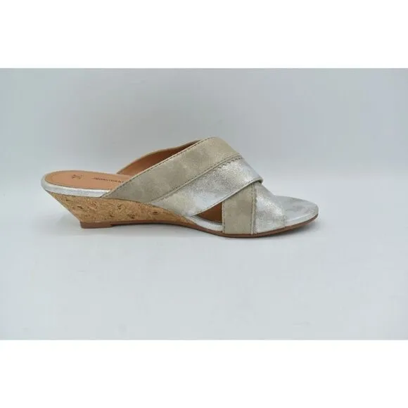 Johnston &amp; Murphy Women Size 9.5 Marlena Cross Strap Silver Gold Slip On Sandals