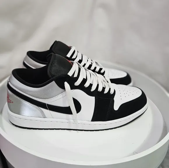 Jordan Black and White Low-Top Sneakers with Padded Collar