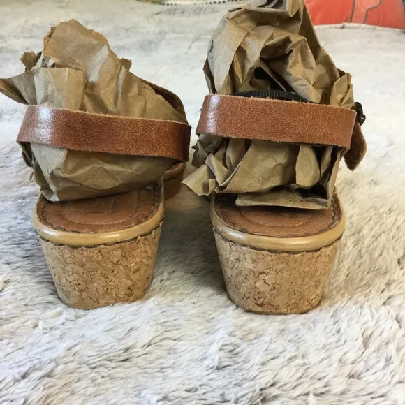 Josef Siebel Kira buckle strap wedge sandals 8.5