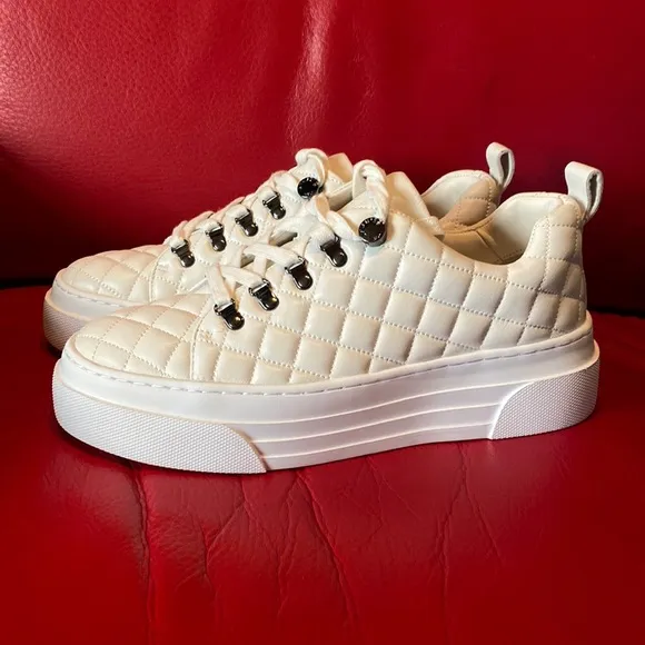J/Slides Leather White Quilted Logo Sneakers New NeverUsed