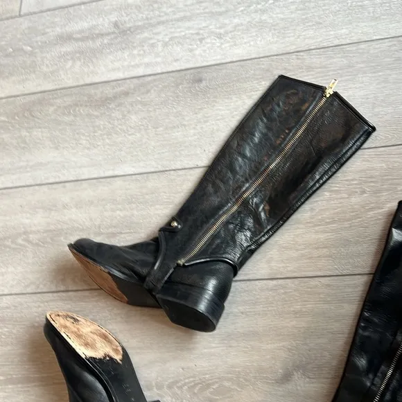 Juicy couture black leather convertible 2 inch 1 riding boot to Chelsea boot 7