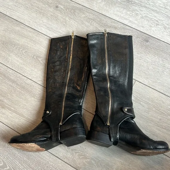Juicy couture black leather convertible 2 inch 1 riding boot to Chelsea boot 7
