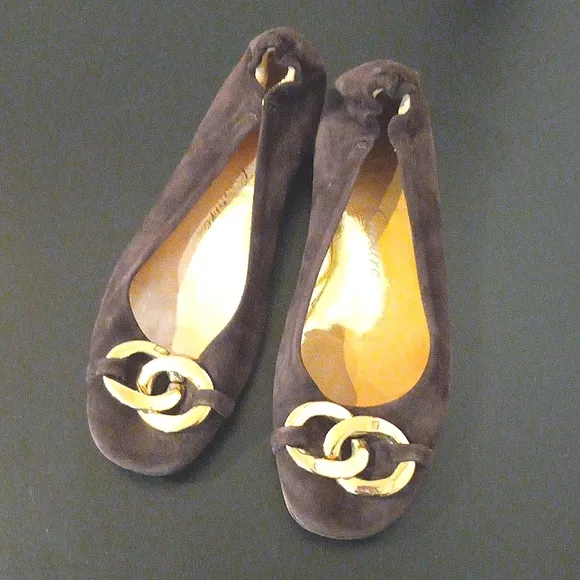 Juicy Couture flats