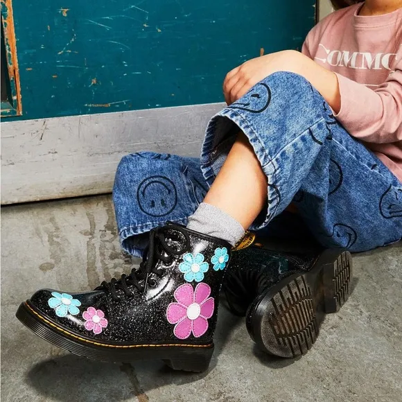 Junior 1460 Doc Martens Dr. Martens black sparkle combat boots daisy metallic