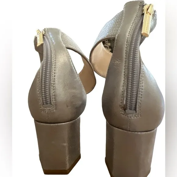 Karl Lagerfeld Haila Gold Metallic Sandals