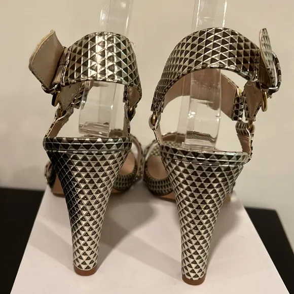Karl Lagerfeld Paris Cadia Ankle Strap Dress Sandals NWOT