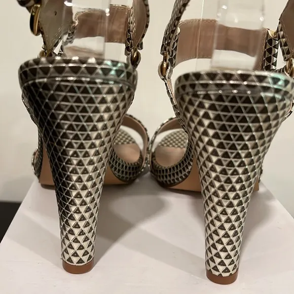 Karl Lagerfeld Paris Cadia Ankle Strap Dress Sandals NWOT