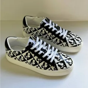 KARL LAGERFELD PARIS Cate Logo Platform Sneakers