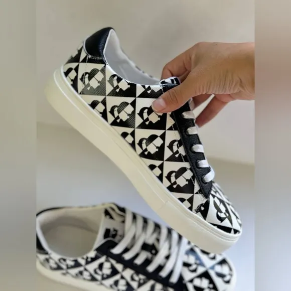 KARL LAGERFELD PARIS Cate Logo Platform Sneakers