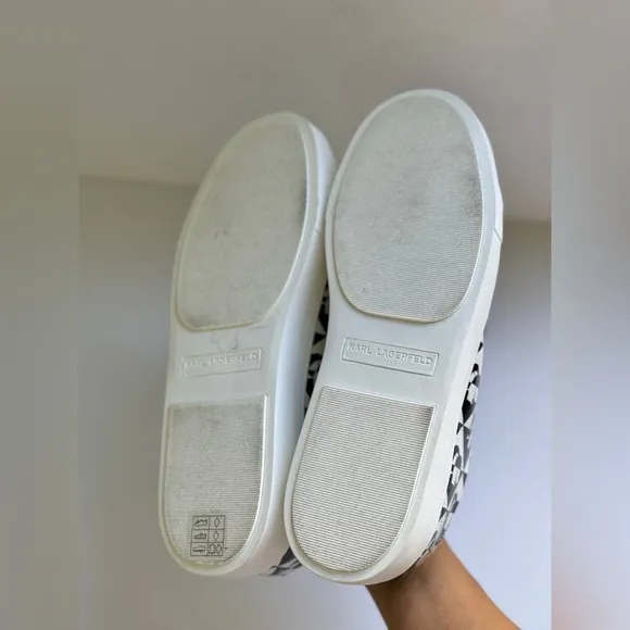 KARL LAGERFELD PARIS Cate Logo Platform Sneakers