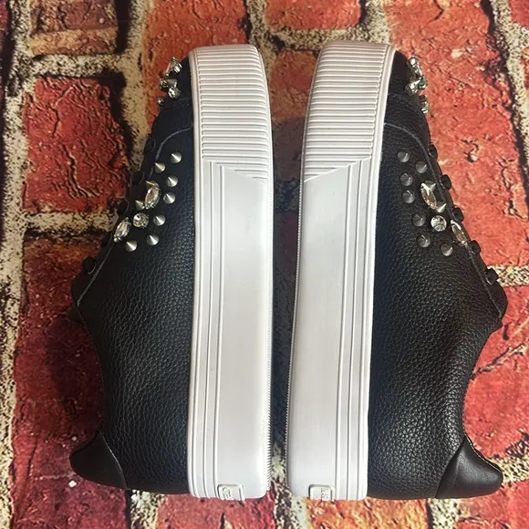 KARL LAGERFELD PARIS Women's Vina Embellished Lace-Up Low-Top Sneakers size 7.5