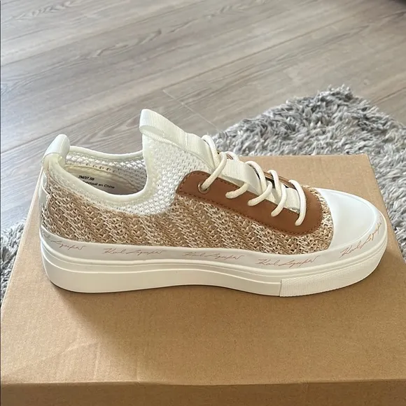 KARL LAGERFELD WOMEN’S CROCHET WOVEN SNEAKERS - LIKE NEW