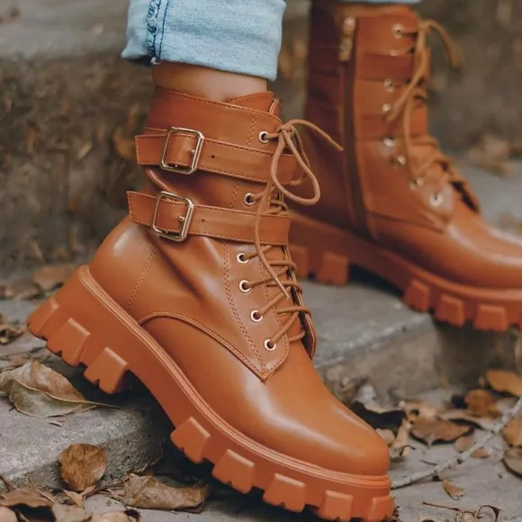 Kashia Combat boot Tan color
