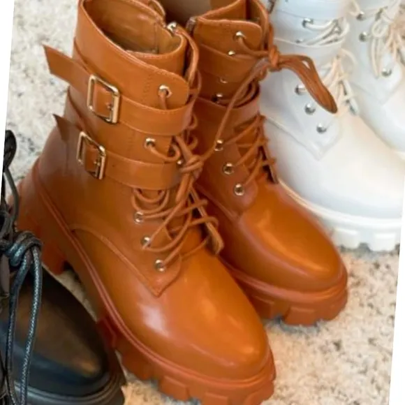 Kashia Combat boot Tan color