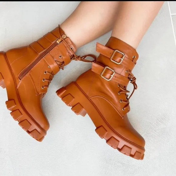 Kashia Combat boot Tan color