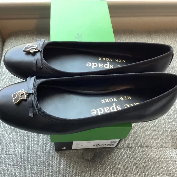 kate spade new york Women's Dakota Charm Ballet Flats, size 6