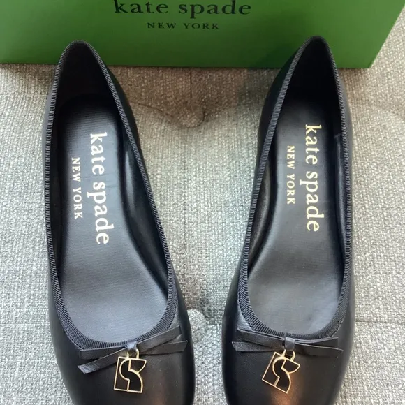 kate spade new york Women's Dakota Charm Ballet Flats, size 6