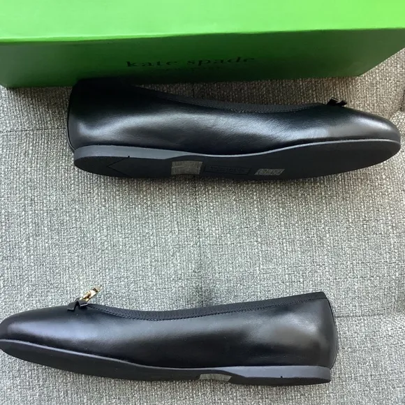 kate spade new york Women's Dakota Charm Ballet Flats, size 6