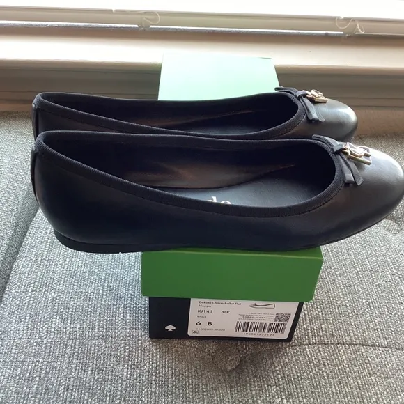 kate spade new york Women's Dakota Charm Ballet Flats, size 6