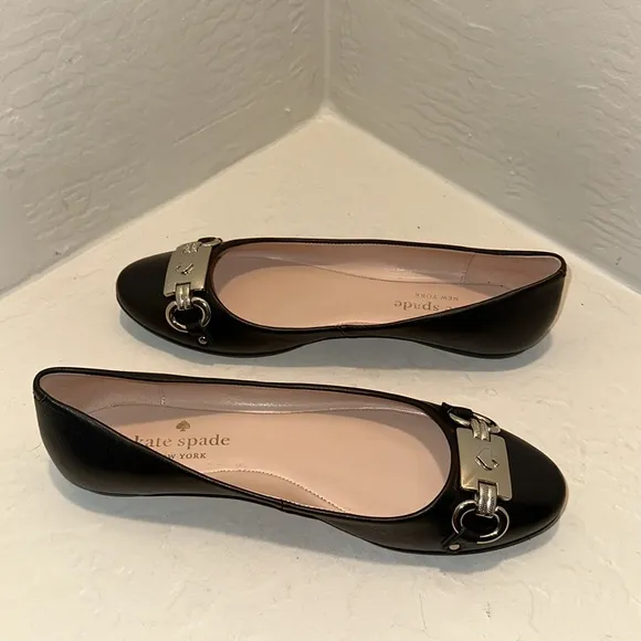 KATE SPADE PAYTON LEATHER BLACK AND SILVER SLIP ON FLATS SIZE 7.5