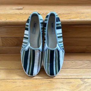 Keds Original Navy Stripes Loafers Excellent Condition Size 9