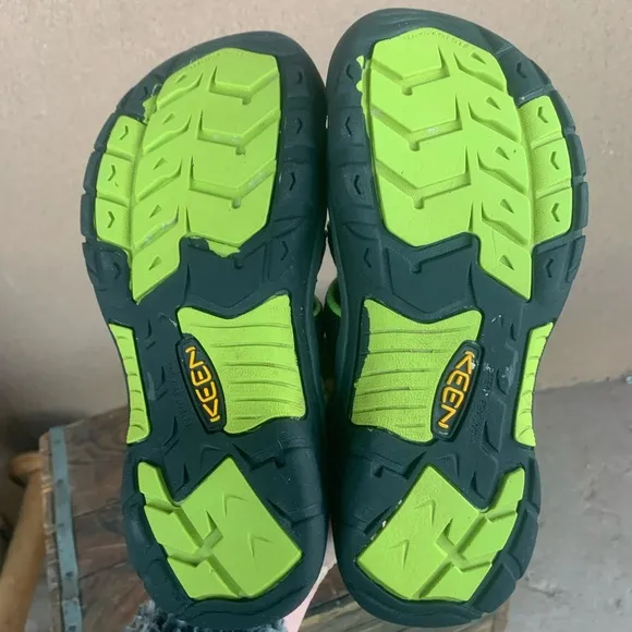 Keen Black/Green Sandals