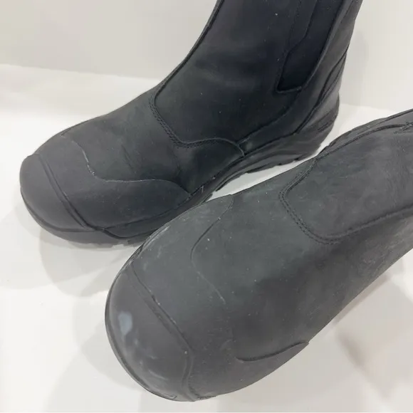 Keen Men's Revel IV Chelsea Waterproof Boots