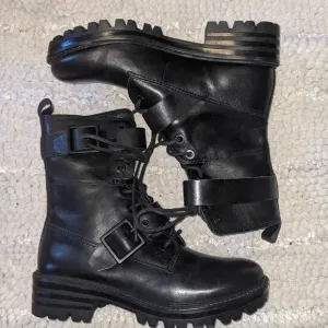 Kendall &amp; Kylie black leather combat boots 7