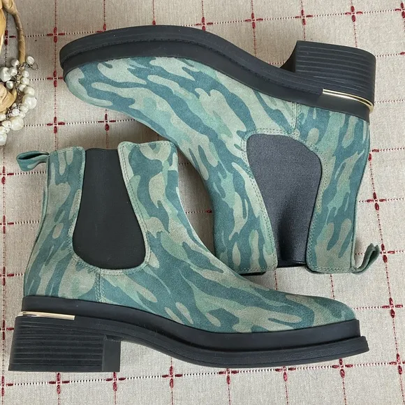 Kenneth Cole New York Levon 2.0 Welt Chelsea Boot Olive Camo Ankle Boots Sz 8