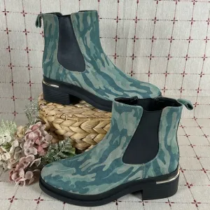 Kenneth Cole New York Levon 2.0 Welt Chelsea Boot Olive Camo Ankle Boots Sz 8