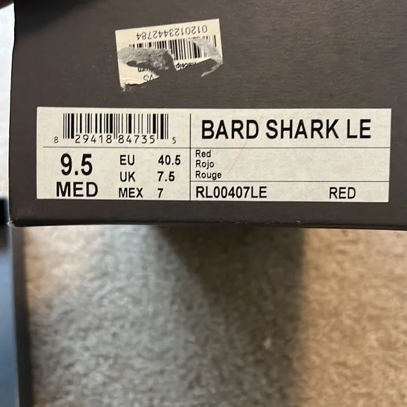 KENNETH COLE RED BARD SHARK FLATS 9.5