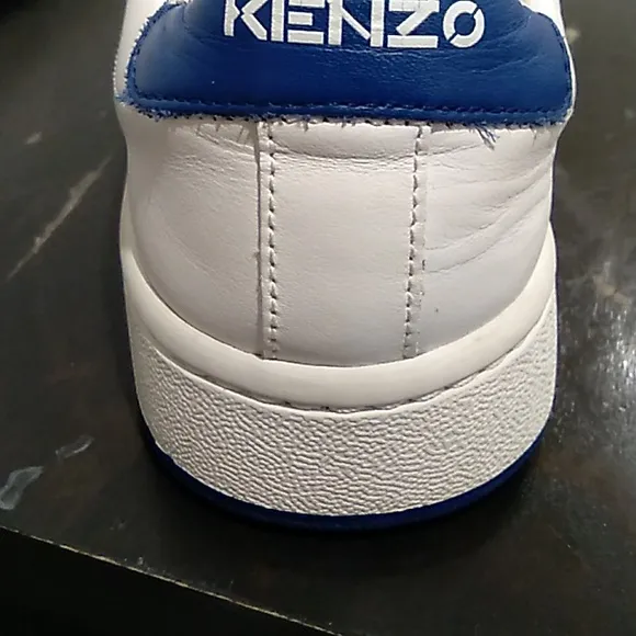 Kenzo low top lace up sneakers size 37 (fr)
