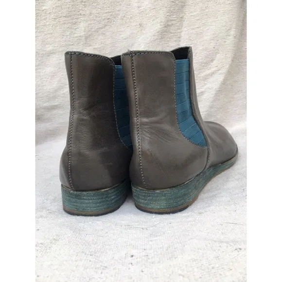 Kork Ease Boots Womens 9. Ankle short Chelsea Leather Pull On