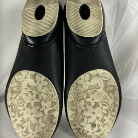 KURU Women's Flat Leather Loafers Black Size 6 Comfort Flats Elegant