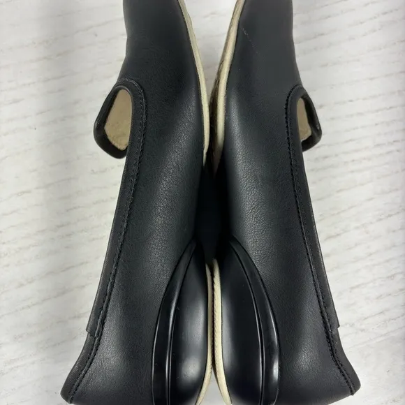 KURU Women's Flat Leather Loafers Black Size 6 Comfort Flats Elegant