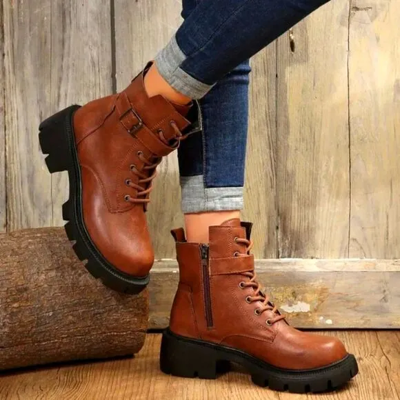 Ladie's chunky ankle combat boots