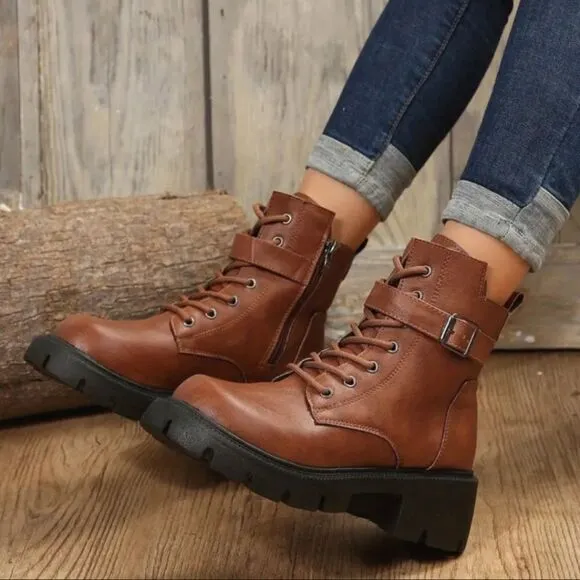 Ladie's chunky ankle combat boots