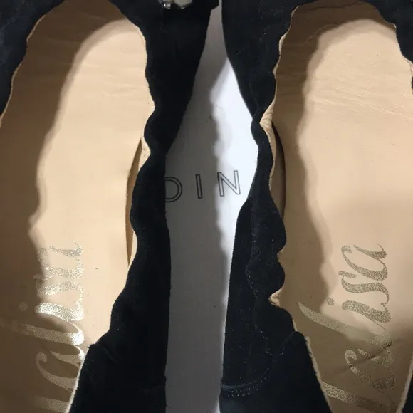 Lalisa suede/patent leather flats. Made in Spain. EUC