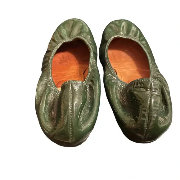 LANVIN PATENT LEATHER FLATS